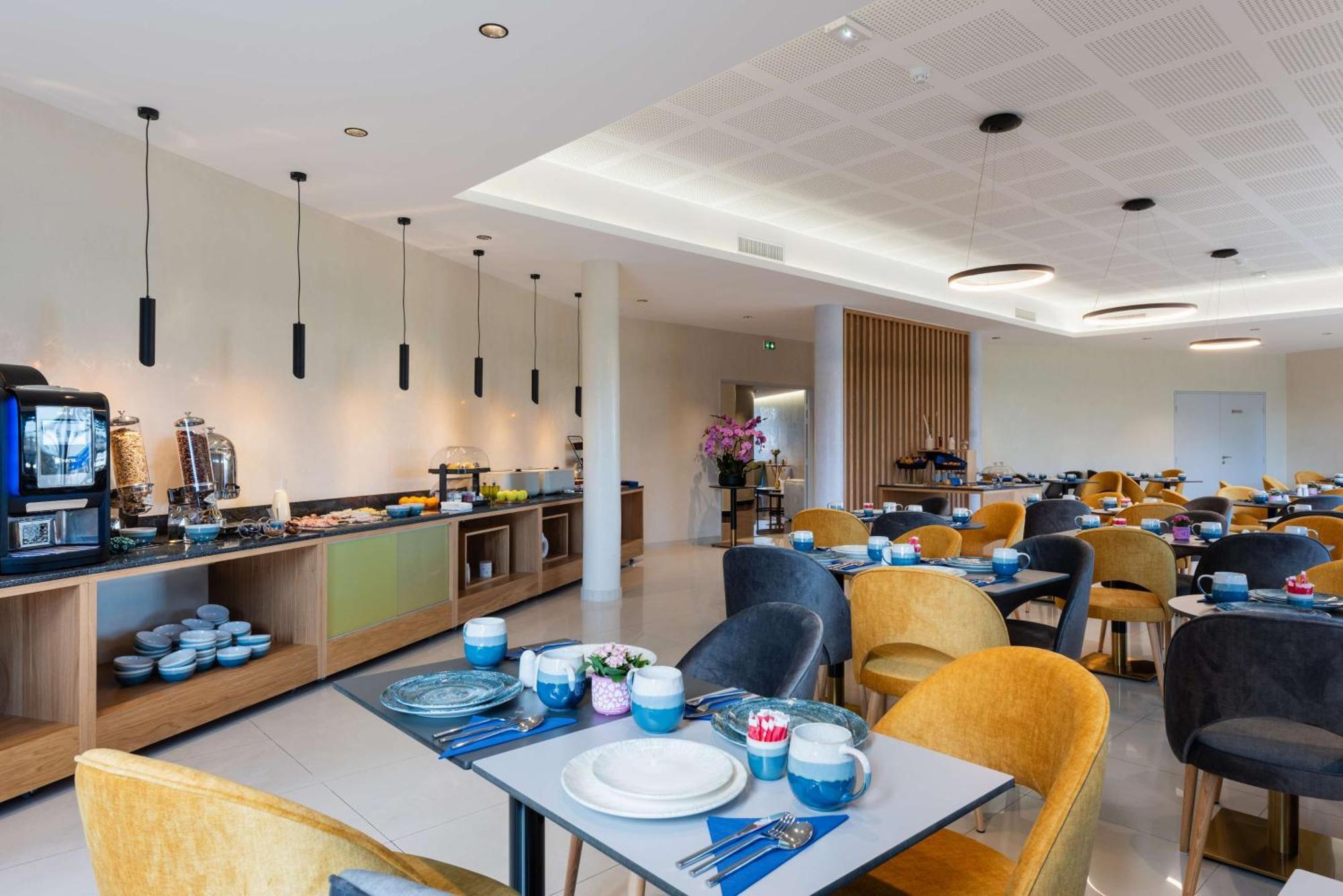 Brit Hotel Privilege Paris Rosny-Sous-Bois Exterior foto
